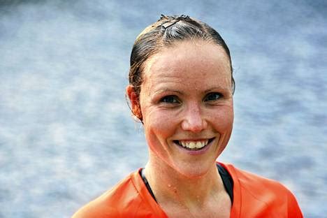 Lämpökääreet auttoivat noidannuolesta kärsineen Kaisa Lehtosen triathlonin MM-hopealle - Urheilu ...