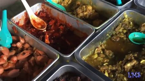 Malaysians will tell you that the best nasi kandar can be enjoyed in penang and, predictably, there is hardly a shortage of restaurants. Nasi Lemak & Nasi Tomato Penang - YouTube