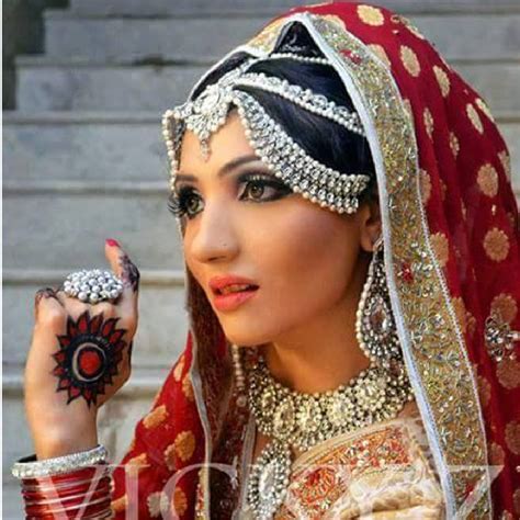 Pakistan's largest online marketplace with trusted service providers/officers for getting any caam done. Vickyz beauty salon - Shadi Tayari - Pakistan's Wedding Suppliers Directory