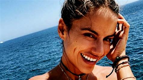 Mónica Hoyos revoluciona Instagram con estas fotos en bikini Marca com
