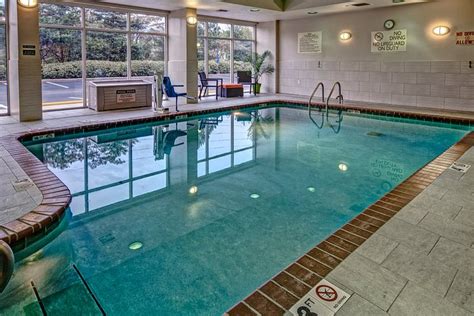 Hilton Garden Inn Birmingham Lakeshore Drive Pool Pictures And Reviews