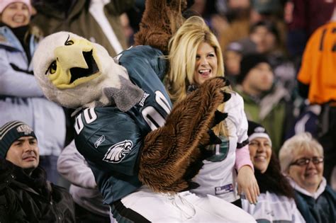 Eagles Fans Trash Packers Fans Car