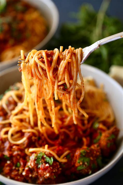 Slow Cooker Spaghetti Bolognese Sauce Perfect For A Weeknight Dinner