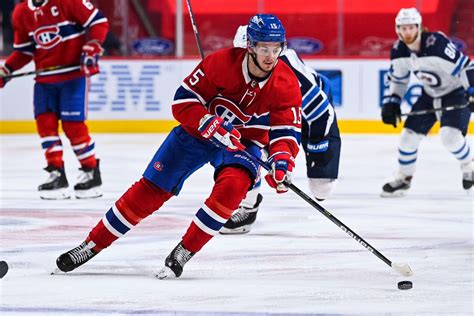You should use the r2/rb button to start the poke check and aim with the skill stick. Canadiens vs. Jets: Start time, Tale of the Tape, and how to watch - Eyes On The Prize