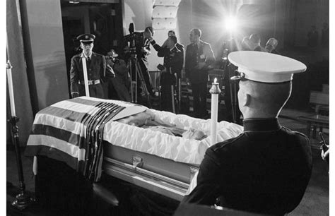 32 photos of celebrity open casket funerals that will shock you casket funeral douglas macarthur