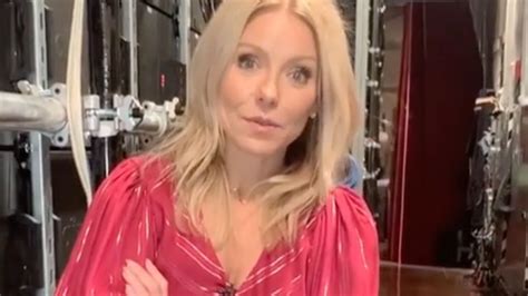 Kelly Ripa Absent From Live After Flashing Nice N Naughty Cleavage