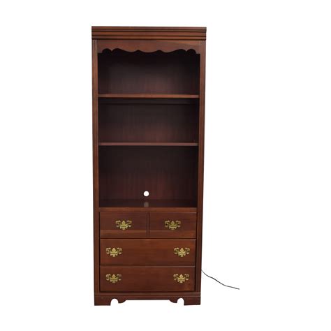 75 Off Broyhill Furniture Broyhill Book Case With Light Storage