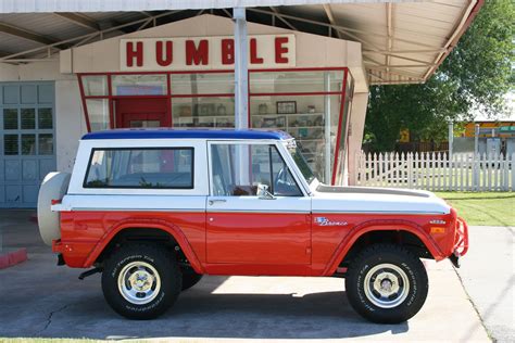 Pin By Travis Smith On Early Broncos Ford Bronco Classic Ford