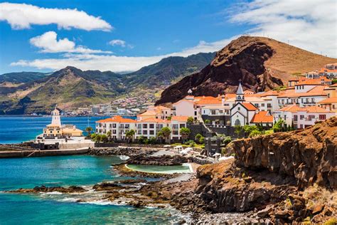 Portugal ist ein land mit außergewöhnlichen landschaften die besten inseln portugals liegen an der küste der algarve, in den archipelen der azoren und madeira. Die Insel Madeira - Perle des Atlantiks