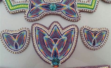 Pin On Pow Wow Beadwork And Patterens