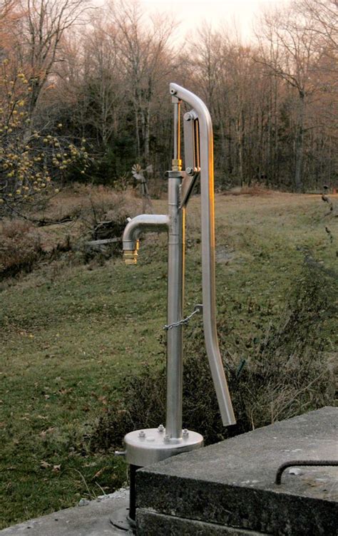 Off Grid Deep Well Hand Pump House For Rent