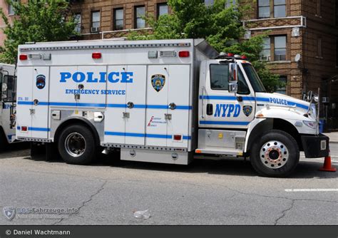 Einsatzfahrzeug Nypd Brooklyn Emergency Service Unit Ess 8