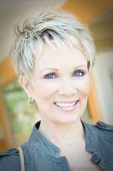 Jennie garth short pixie haircuts proves that any old age lady can pull of this beautiful and casual short hair to embrace her beauty. Pin on Hair cuts