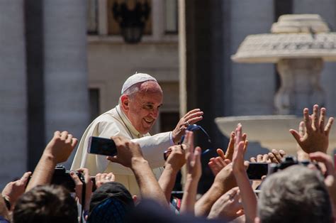 Society News Pope Francis Engages In Candid Conversation With 10