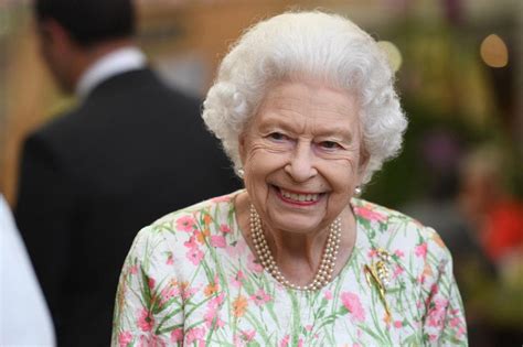 Kraljica Elizabeta Ii Se Sa Samo 18 Godina Pridružila Vojsci Tokom