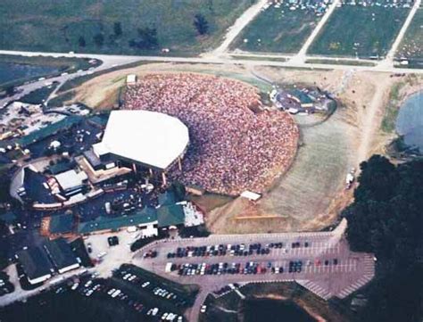 Even the cops were dancing and the center isle at deer creek that weekend was a true gift from the universe. Deer Creek Music Center,Noblesville, Indiana, seen many ...