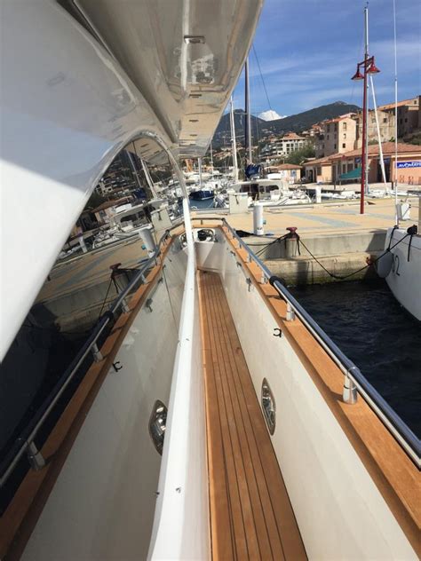 This exquisite 23 meter, 2014 maiora demo boat has never been registered and is available with full the performance of the m23 is indisputably high: Maiora 23 - BluYachting