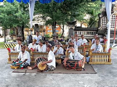 √ 4 Contoh Teks Eksplanasi Budaya Singkat Beserta Strukturnya