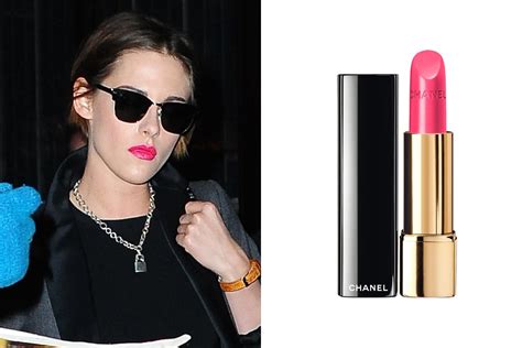 10 Hot Pink Lipsticks To Warm Up Your Look Hot Pink Lipsticks Pink