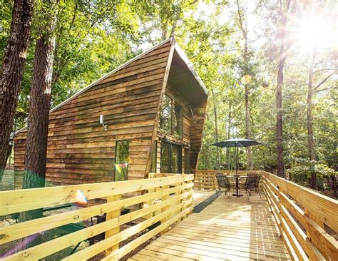 10 Unique Airbnbs In Alabama For A Stunning Southern Getaway