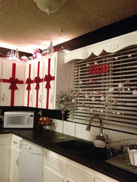 Keep up the good job guys Red, white, black and silver Christmas in the kitchen ...