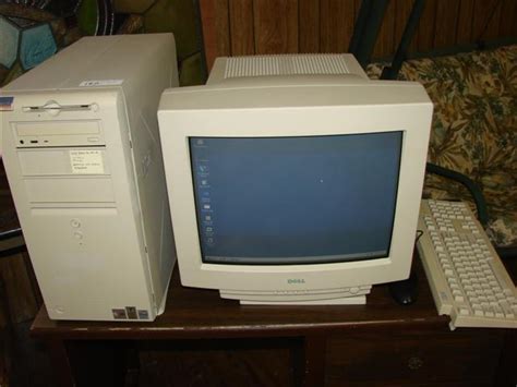 The predecessor of nt 4.0, the windows 2000 system basically the development of windows 2000 was mostly geared towards corporate business computers and offered a more. Dell Computer w/Windows 2000
