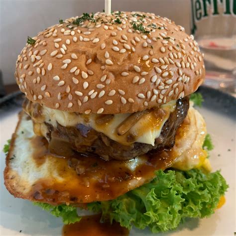 Shape the wagyu burger mince into patties (one per person). Char-Grilled Wagyu Beef Burger by Jireh Ang | Burpple