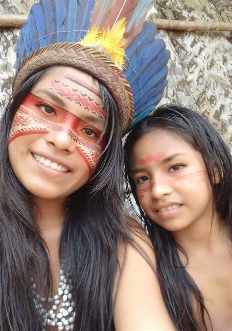 pin de lic auramariasanchez em índios native indios brasileiros maquiagem de india mulheres