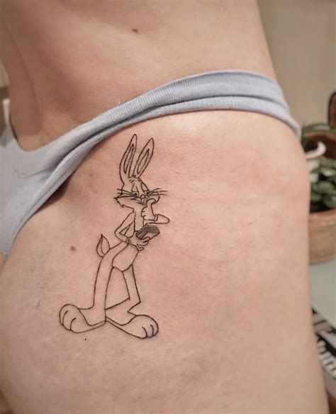 Bugs Bunny Tattoo K Tattoo Ideen Klein Kleine Tattoo