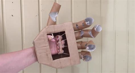 How To Make A Giant Robotic Cardboard Hand The Kid