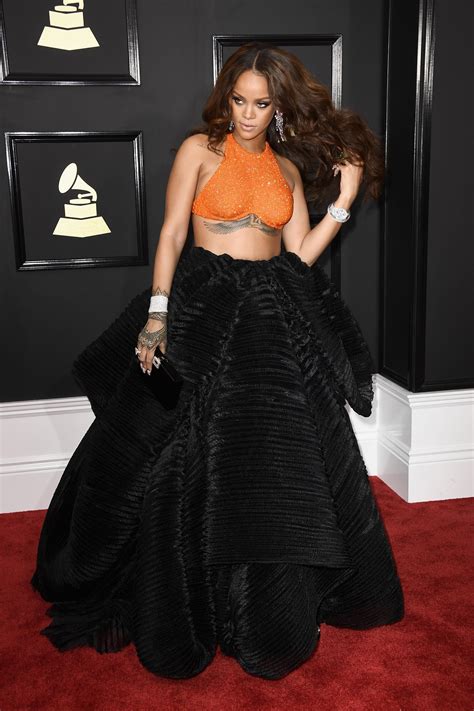Good Luck Picking Only 1 Favourite Detail From Rihannas Grammys Look