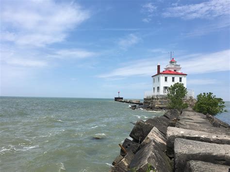 Whats It Like To Live In A Lake Erie Lighthouse Bring Water Great