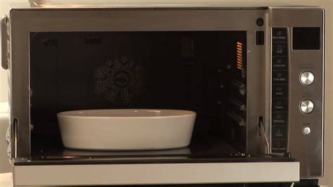 Panasonic Flatbed Combination Microwave Oven Nn Cf778s Youtube