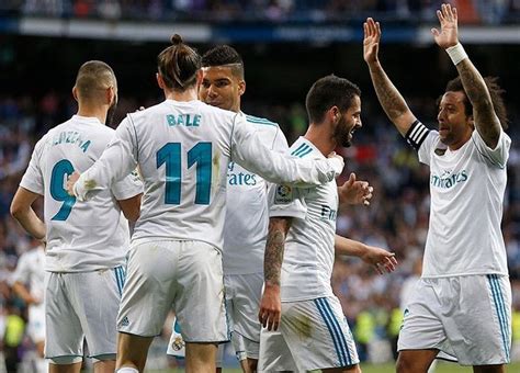 Real madrid has employed several famous players, with four fifa world player of the year , seven ballon d'or , two fifa ballon d'or , four european golden shoe and two fifa club. Real Madrid Squad Roster Players 2019/2020 Name List And ...