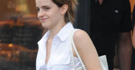 Exclusif Emma Watson Va Boire Un Caf Avec Une Amie Londres Le