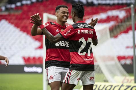 Maybe you would like to learn more about one of these? Flamengo x América-MG como aconteceu - Resultado ...