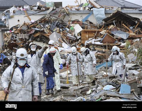 Natori Japan Firefighters Search For Quake And Tsunami Victims In