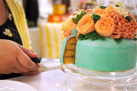 Come here for cakes, brownies, cookies, cupcakes, truffles and other sweet treats. Delectable Florals by Delectable Su