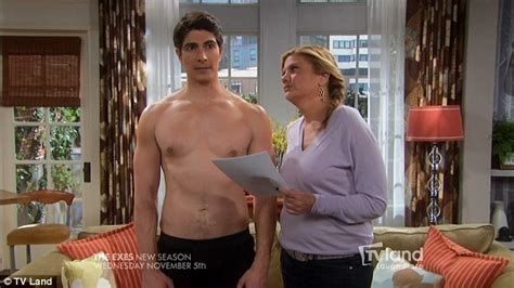 Brandon Routh Goes Shirtless For The Exes Season Premiere Episode