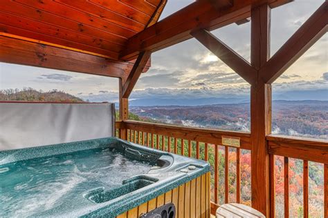 14 Stunning Airbnb Pigeon Forge Tn Cabins Homes And Rentals