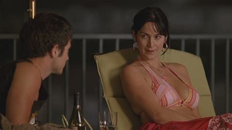 Carrie Anne Moss Nude Pics Page 3