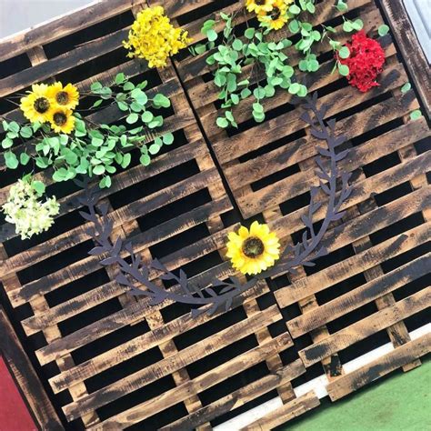 20 Wood Pallet Backdrop Ideas To Get Rustic Appeal Pallet Backdrop