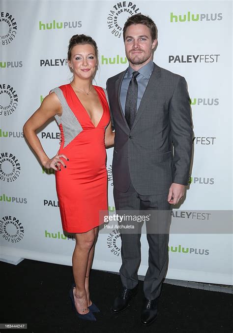 Actors Katie Cassidy And Stephen Amell Attend The 30th Annual News Photo Getty Images