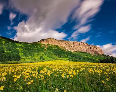 Stunning Mountain View Landscape 1280 X 1024 Wallpaper