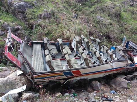 Uttarakhand news website provide you a latest news update for all uttarakhand. Uttarakhand: 48 killed as 'overloaded' bus falls into ...
