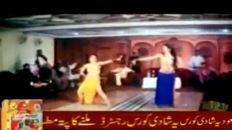 Sexy Pakistani Stage Mujra Lahore Punjabi Dancer 12437 Video Dailymotion