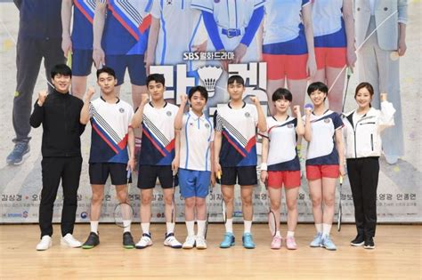 라켓소년단 / racket boys genre: 포토뉴스 '유니폼까지 장착' 배드민턴에 진심인 '라켓소년단 ...