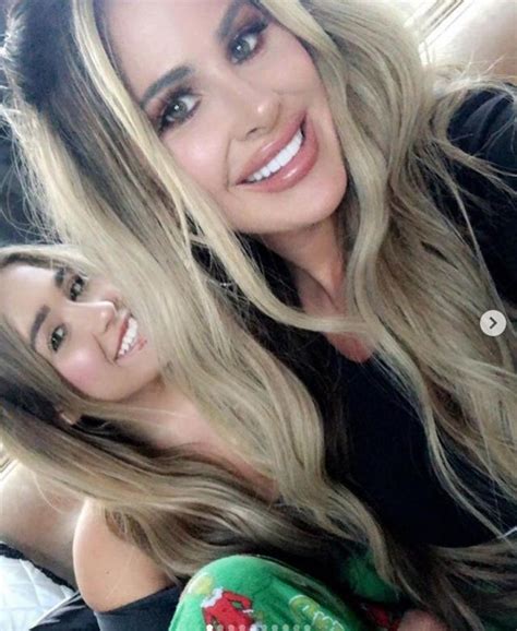Kim Zolciak Biermann Comforts Daughter Over Body Insecurities But Admits I Paid For A Stomach
