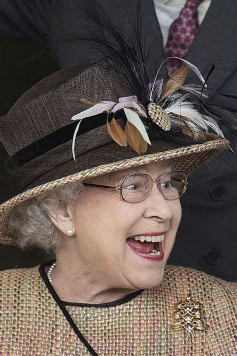 31 Of Queen Elizabeths Best Hats Queen Elizabeths Hats
