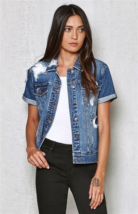 Pin By Rab On L Denim Jacket Outfit Fashion Jean Jacket Outfits